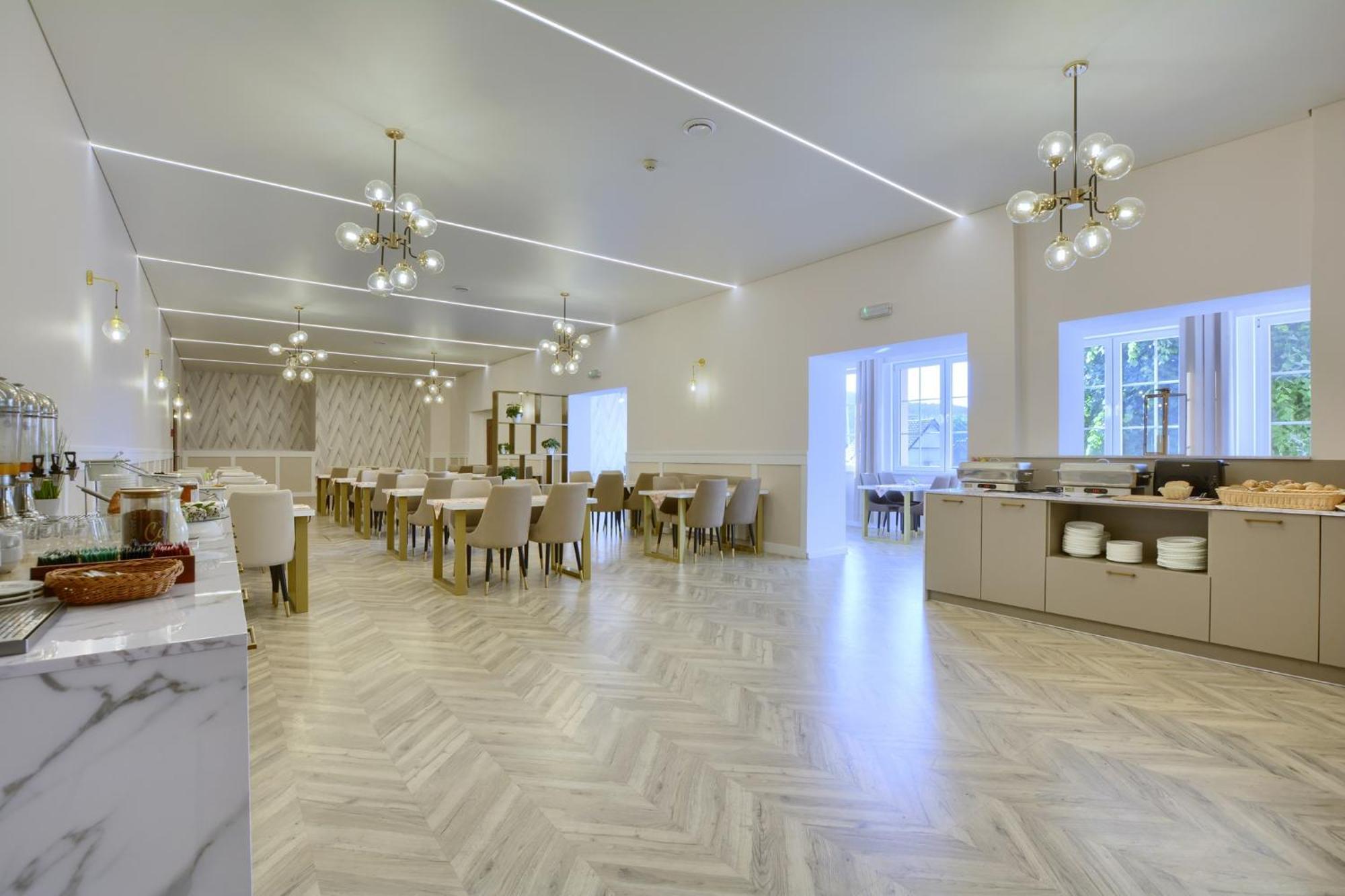 Hotel Krysztal Świeradów-Zdrój المظهر الخارجي الصورة